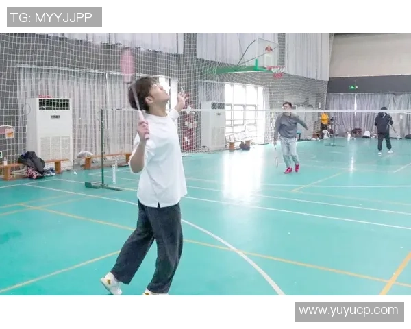 深圳羽毛球队速度之美探秘：从训练到比赛的精彩瞬间与成长故事